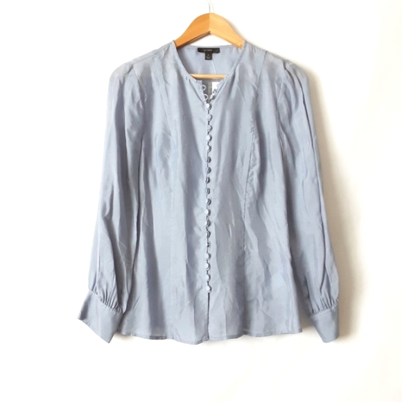 J. Crew blue silky blouse classic covered buttons collarless round neck sz 4 - Picture 1 of 10